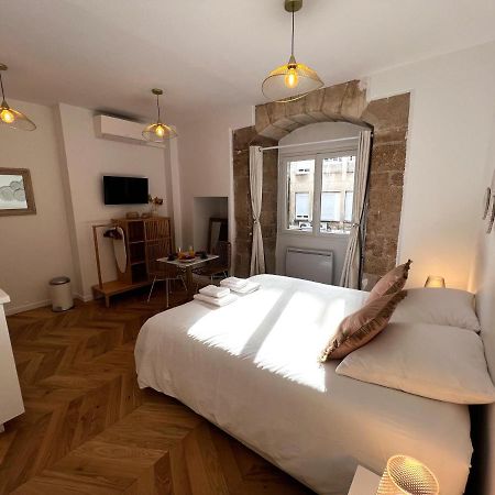 Le Comte - Heart Of Dijon Apartment ภายนอก รูปภาพ