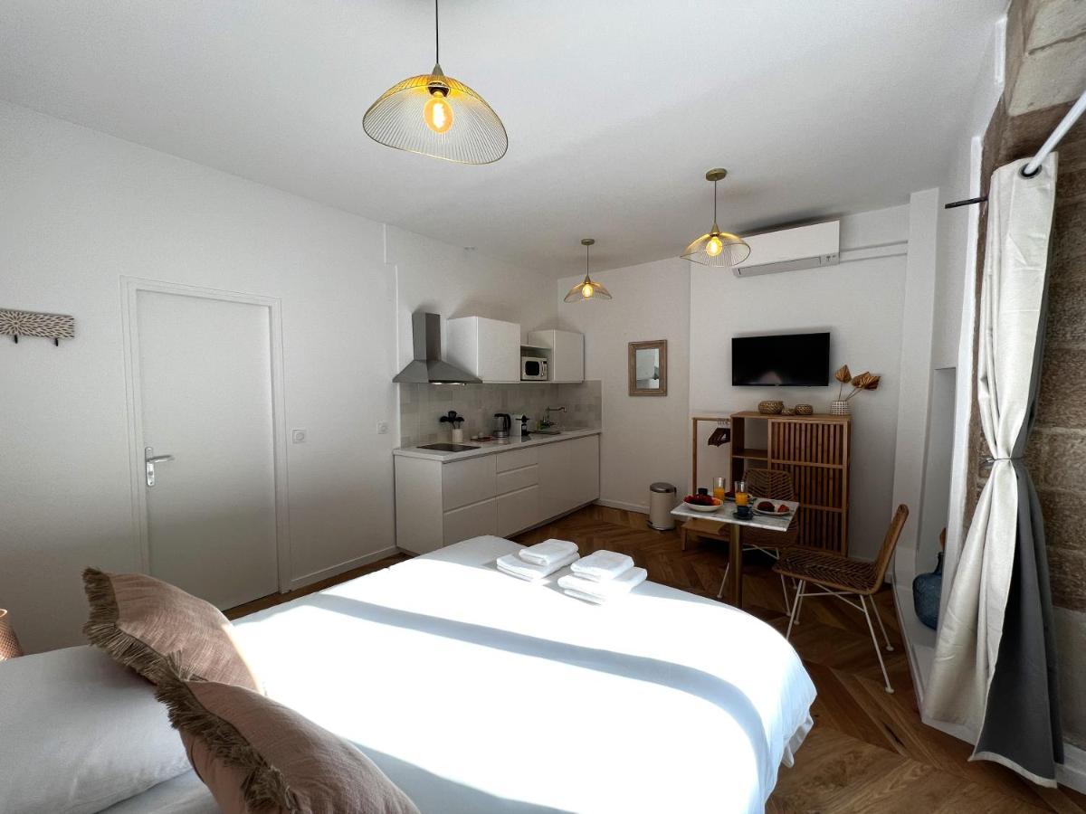 Le Comte - Heart Of Dijon Apartment ภายนอก รูปภาพ